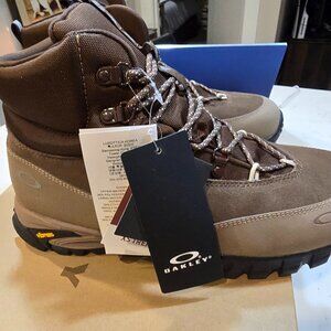 MENS OAKLEY VERTEX BOOT - CARAFE SIZE 10 NEW HIKING TRAIL [FOF100351-31V]